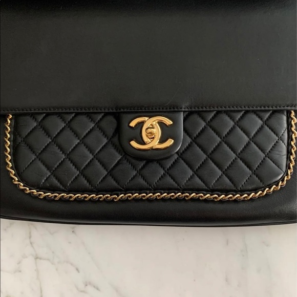 SOLD Chanel Unchained Leather Clutch - Picture 4 of 13